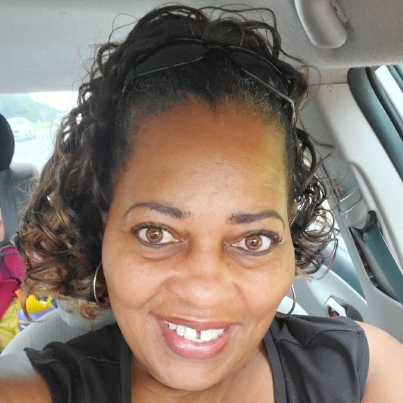 Meet your Posher, Jan - Picture 1 of 1